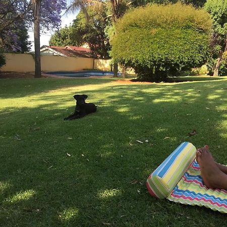 Khuvena Guesthouse Randburg Kültér fotó