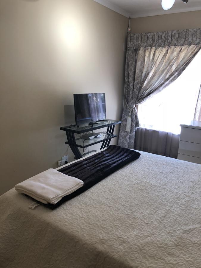 Khuvena Guesthouse Randburg Kültér fotó