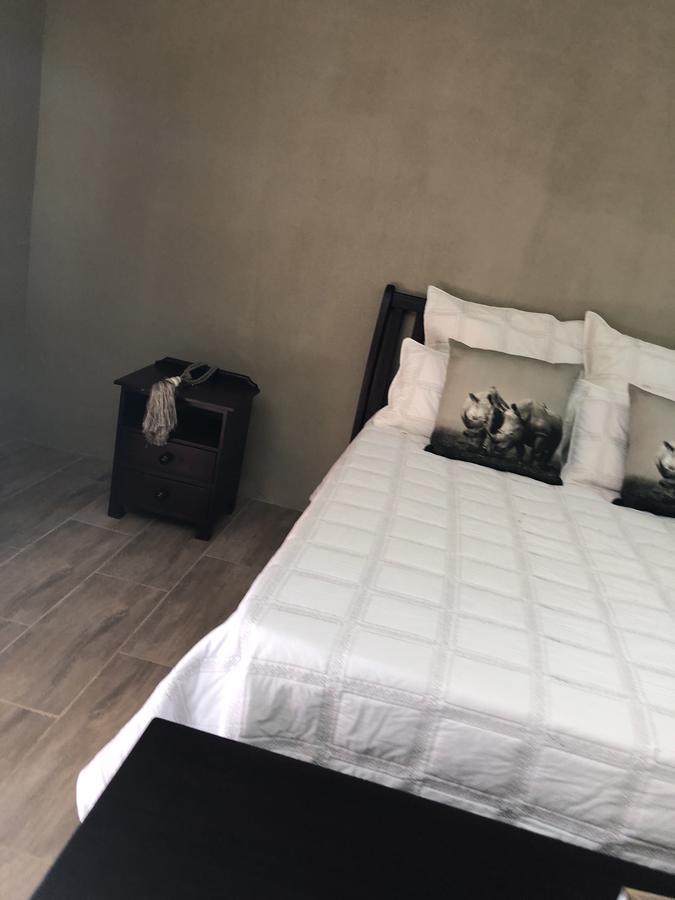 Khuvena Guesthouse Randburg Kültér fotó