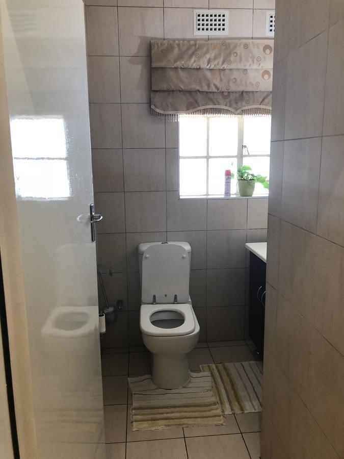 Khuvena Guesthouse Randburg Kültér fotó